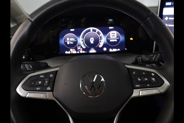 Volkswagen Golf 1.5 eHybrid Style Edition Navi| Pano.dak| el. trekhaak | Camera