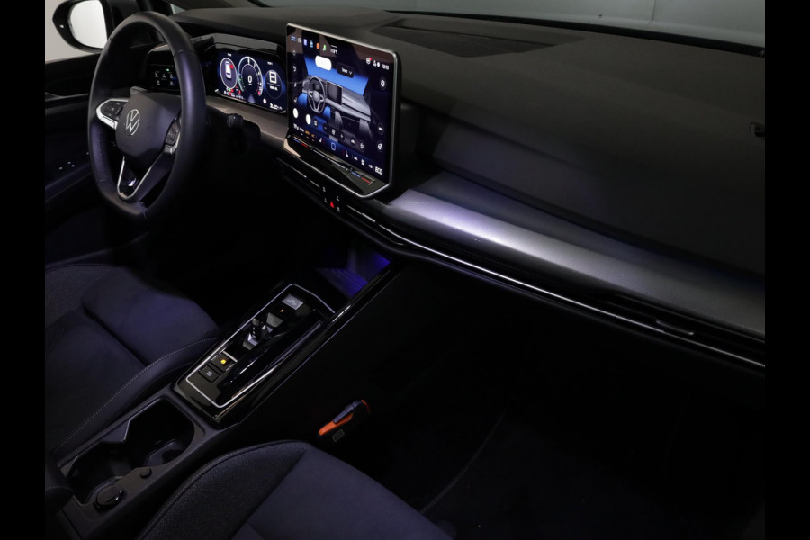 Volkswagen Golf 1.5 eHybrid Style Edition Navi| Pano.dak| el. trekhaak | Camera