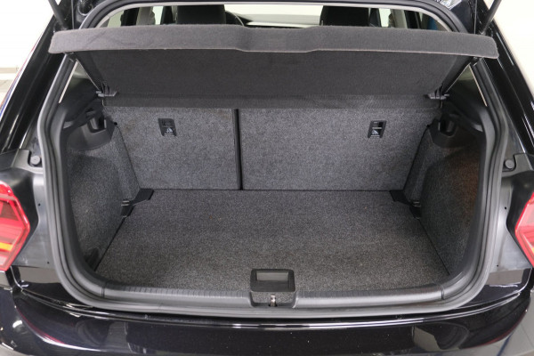 Volkswagen Polo 1.0 TSI R-Line Edition Automaat - N.A.P. Airco, Cruise, PDC, Camera, Carplay.