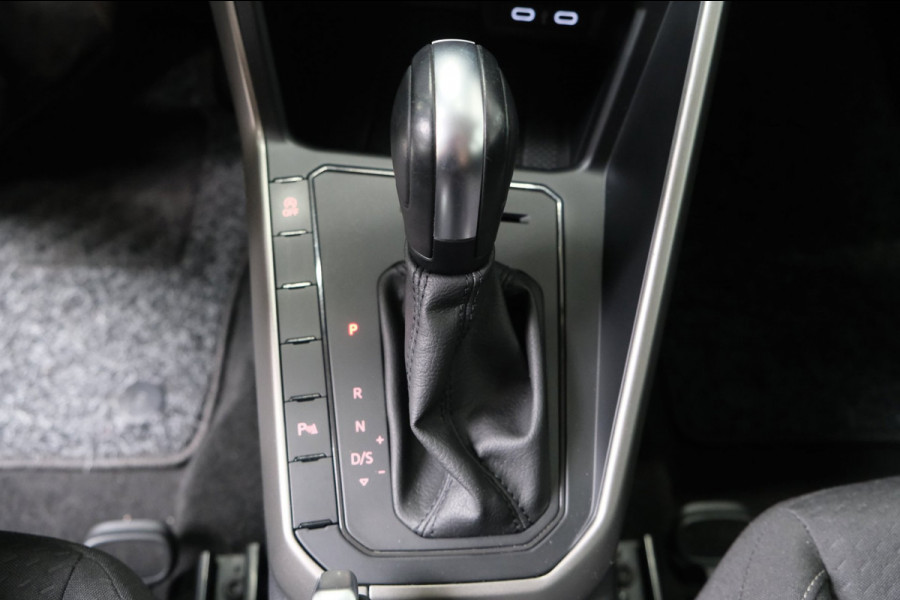 Volkswagen Polo 1.0 TSI R-Line Edition Automaat - N.A.P. Airco, Cruise, PDC, Camera, Carplay.