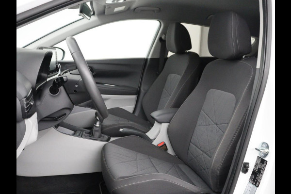 Hyundai Bayon 1.0 T-GDI Comfort | Virtual | Cruise control | Carplay | Park assist | DAB | Lane assist | Full LED | Camera