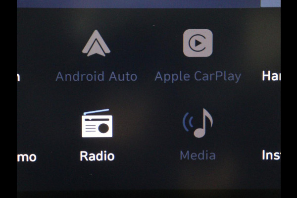 Hyundai Bayon 1.0 T-GDI Comfort | Virtual | Cruise control | Carplay | Park assist | DAB | Lane assist | Full LED | Camera