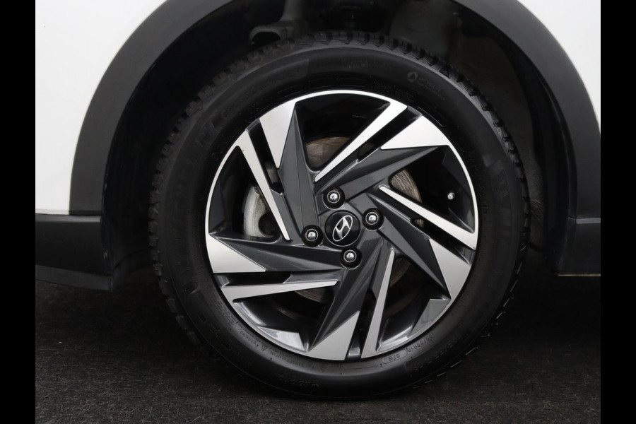Hyundai Bayon 1.0 T-GDI Comfort | Virtual | Cruise control | Carplay | Park assist | DAB | Lane assist | Full LED | Camera