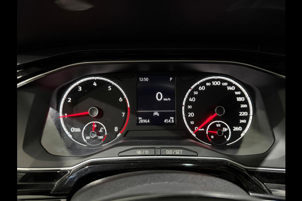 Volkswagen Polo 1.0 TSI Highline DSG / Pano / PDC / Carplay / Stoelverwarming