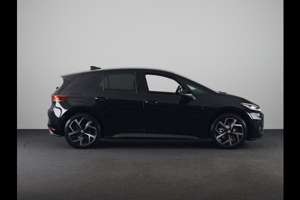 Volkswagen ID.3 Life 50 kWh accu 125 kW / 170 PK Hatchback Elektri Achteruitrijcamera | Carplay