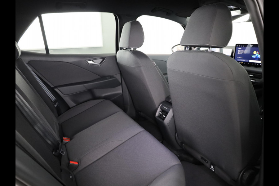 Volkswagen ID.3 Life 50 kWh accu 125 kW / 170 PK Hatchback Elektri Achteruitrijcamera | Carplay