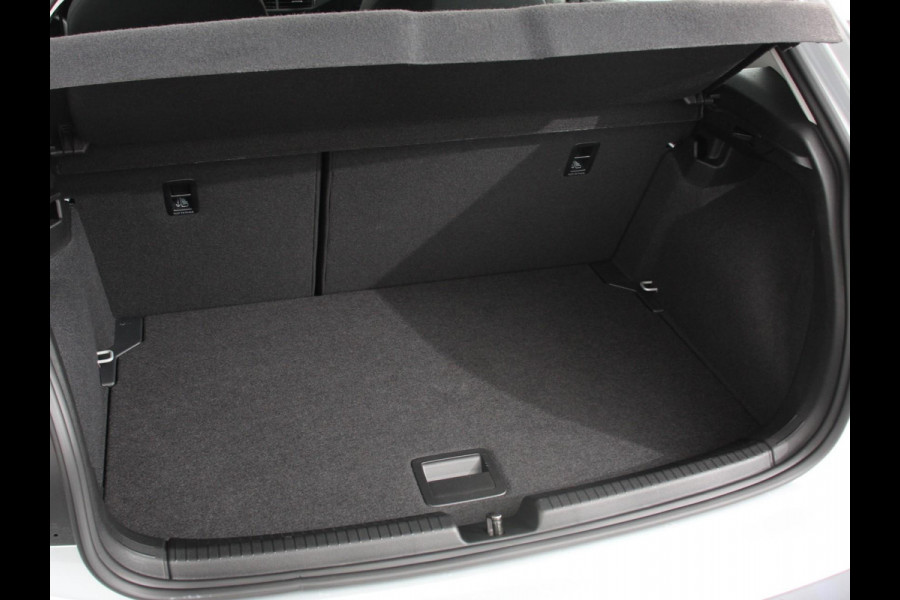 Volkswagen Polo 1.0 TSI Life Edition DSG Navigatie Apple Carplay/Android Auto Climate Control Parkeer sensoren Dab Lichtmetalen velgen