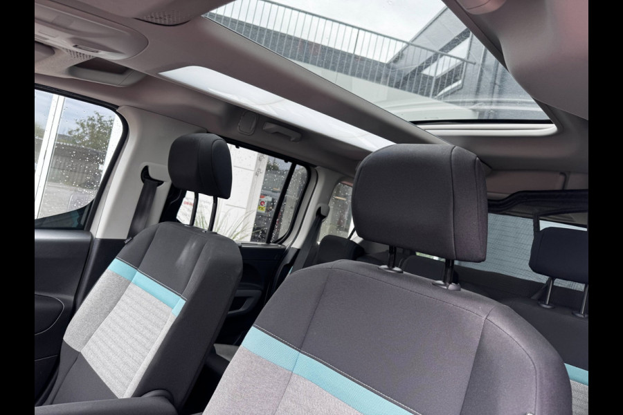 Citroën Berlingo 1.2 PureTech Shine | Panoramadak | Distributieriem vervangen | Camera | Navi by App | HUD | Climate Control