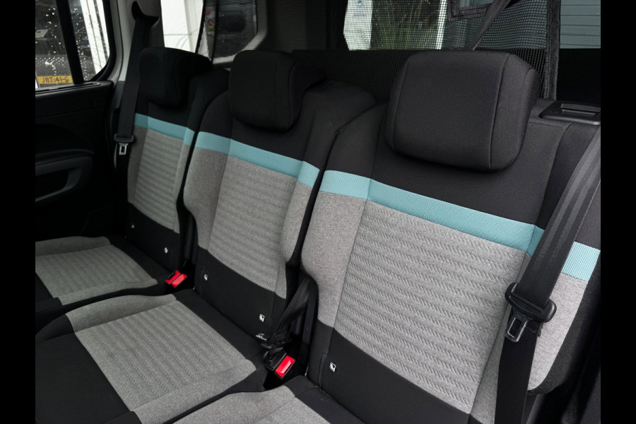 Citroën Berlingo 1.2 PureTech Shine | Panoramadak | Distributieriem vervangen | Camera | Navi by App | HUD | Climate Control