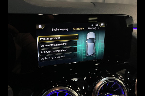 Mercedes-Benz B-Klasse 250 e Business Solution AMG Limited Night Pakket 18''/Sfeerverlichting/DAB/PDC v+a/Stoelverwarming/Climate/Apple Carplay & Android Auto