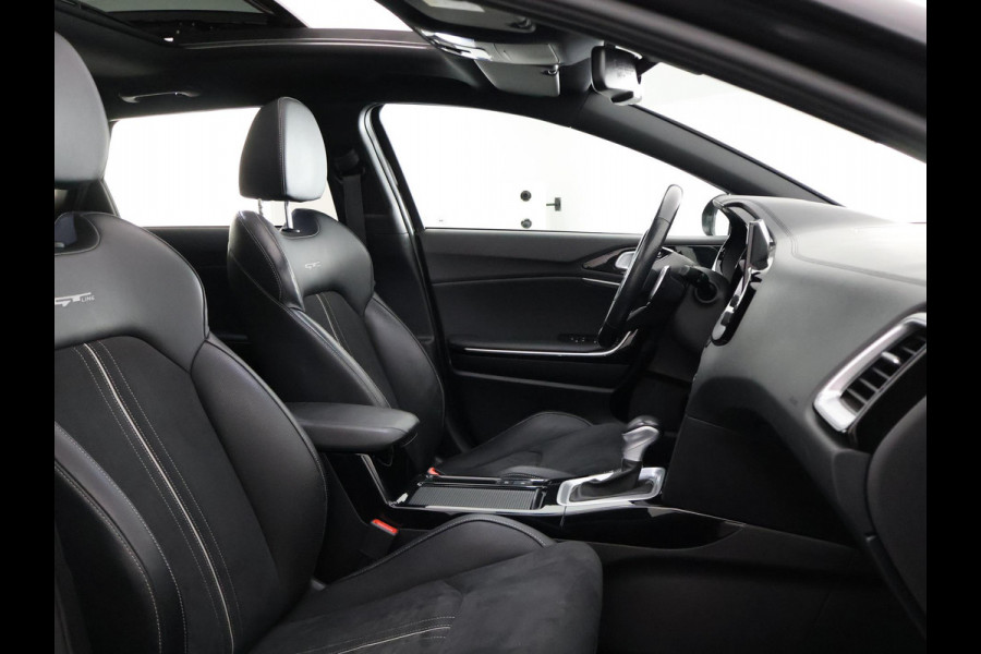Kia Ceed Sportswagon 1.5 T-GDi GT-LINE AUTOMAAT GARANTIE TOT 7-2031* SCHUIF/KANTELDAK! STUUR/STOELVERWARMING. TOPKWALITEIT
