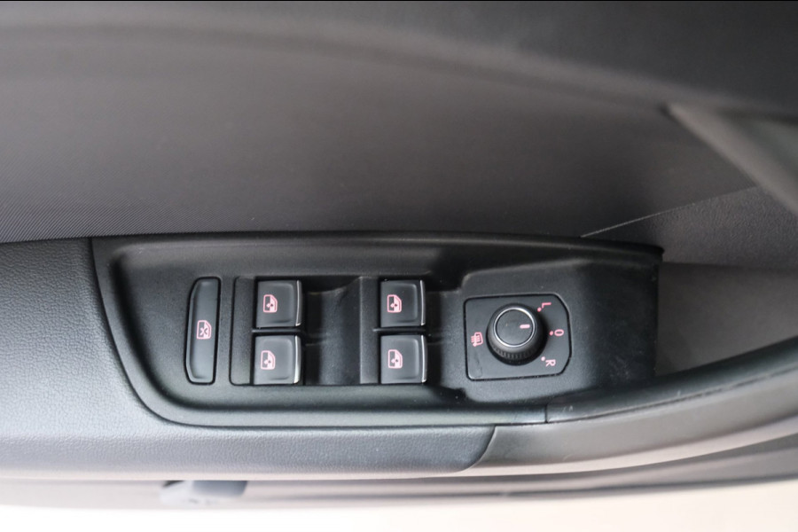 Audi A1 Sportback 25 TFSI Advanced edition - N.A.P. Airco, Cruise, Virtual display, Carplay, PDC.