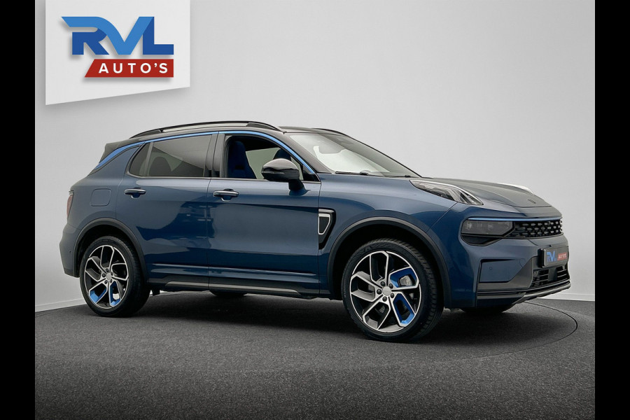Lynk & Co 01 1.5 261PK Plug-in Hybrid *Zwarte Hemel* 360° Camera Pano/dak Apple/Carplay Adaptive/Cruise