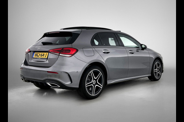 Mercedes-Benz A-Klasse 250 e AMG Plug-In Hybride | AMG-Line interieur | AMG- Line Exterieur | Achteruitrijcamera |  Panorama schuifkanteldak | Sfeerverlichting | Stoelverwarming | navigatie| 24 maanden Certified Mercedes-benz garantie