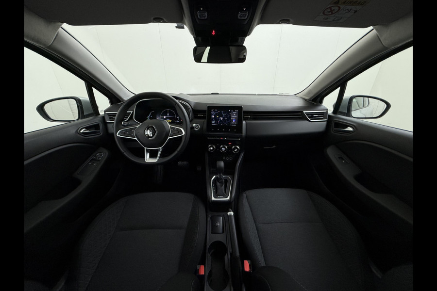 Renault Clio 1.6 E-Tech Hybrid Keyless Apple/Android Lane-dep. CruiseControl Usb Navi Regensensor Aut.Verlichting Isofix Ecc Pdc Dab Bordherkenning Elek.Ramen/Spiegels 140 Zen
