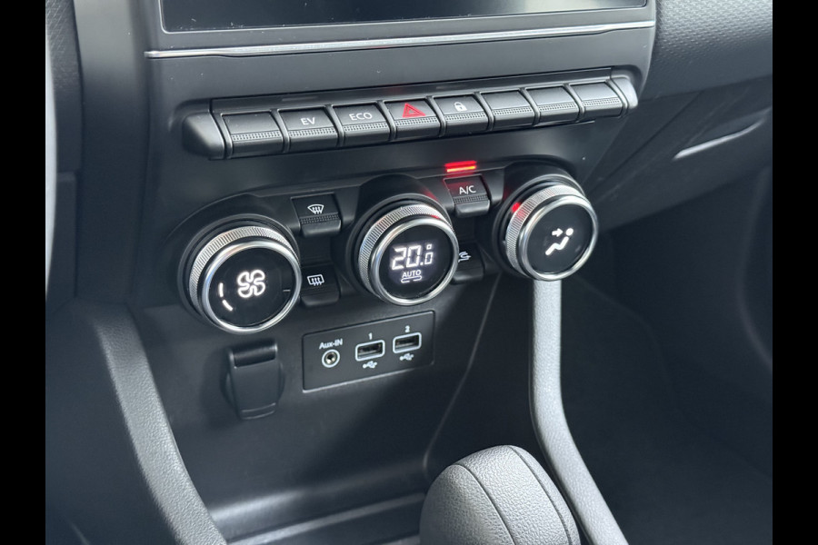 Renault Clio 1.6 E-Tech Hybrid Keyless Apple/Android Lane-dep. CruiseControl Usb Navi Regensensor Aut.Verlichting Isofix Ecc Pdc Dab Bordherkenning Elek.Ramen/Spiegels 140 Zen