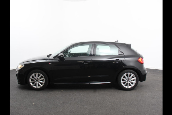 Audi A1 Sportback 30 TFSI S edition Climate control Cruise control Stoelverwarming Lichtmetalen velgen Navigatie Apple Carplay/ Android Auto Parkeersensoren