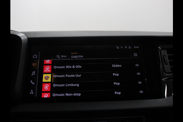 Audi A1 Sportback 30 TFSI S edition Climate control Cruise control Stoelverwarming Lichtmetalen velgen Navigatie Apple Carplay/ Android Auto Parkeersensoren