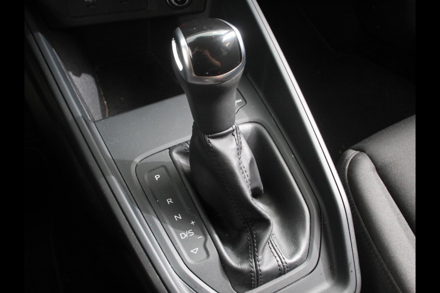 Audi A1 Sportback 30 TFSI S edition Climate control Cruise control Stoelverwarming Lichtmetalen velgen Navigatie Apple Carplay/ Android Auto Parkeersensoren