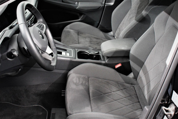 Volkswagen Golf 1.5 eTSI 150pk DSG Style Navigatie Climate Control Led Adaptieve Cruise Control Led Digitale Cockpit Extra getint glas Apple Carplay/ Android Auto