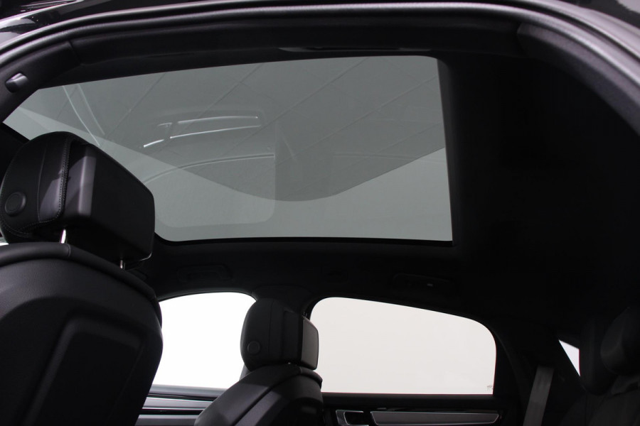 Porsche Cayenne Coupé 3.0 E-Hybrid 462pk Platinum Edition DEMO! Luchtvering Leder Panoramadak Camera Navigatie Elektrisch bedienbare achterklep Apple Carplay/ Android Auto Sfeerverlichting Cruise control