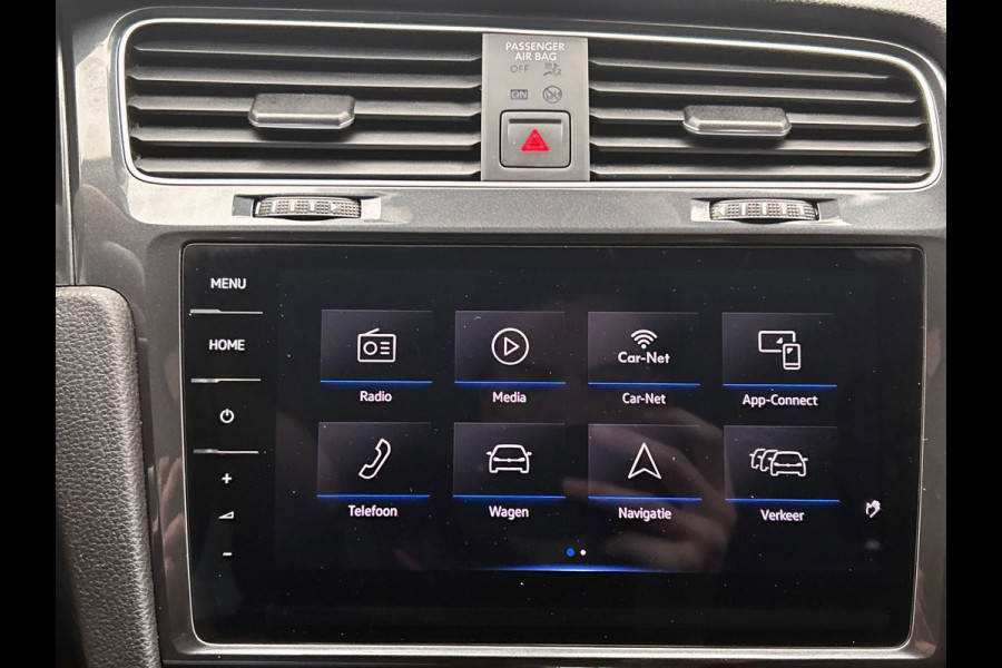 Volkswagen e-Golf E-Golf | Origineel NL | Dealeronderhouden | Climate/Control | Carplay | PDC | Adaptieve Cruise/Control |
