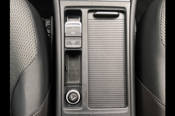 Volkswagen e-Golf E-Golf | Origineel NL | Dealeronderhouden | Climate/Control | Carplay | PDC | Adaptieve Cruise/Control |
