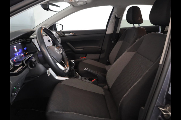 Volkswagen Polo 1.0 TSI Life 95 pk | Navigatie | Parkeersensoren | Adaptieve cruise control | LED koplampen |