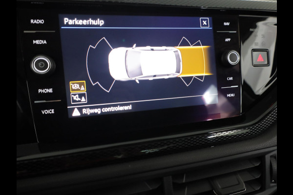 Volkswagen Polo 1.0 TSI Life 95 pk | Navigatie | Parkeersensoren | Adaptieve cruise control | LED koplampen |