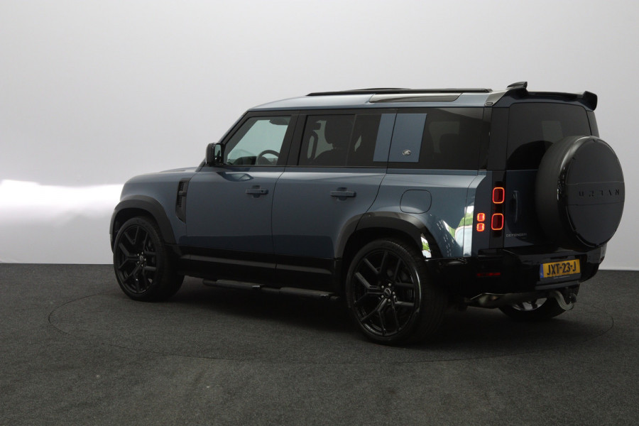 Land Rover Defender 110 2.0 P400e 110 6P. SE 404 PK PHEV, Urban Look, Panoramadak, Trekhaak, Leder