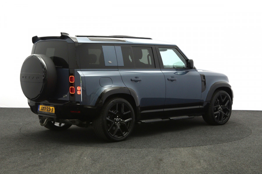 Land Rover Defender 110 2.0 P400e 110 6P. SE 404 PK PHEV, Urban Look, Panoramadak, Trekhaak, Leder