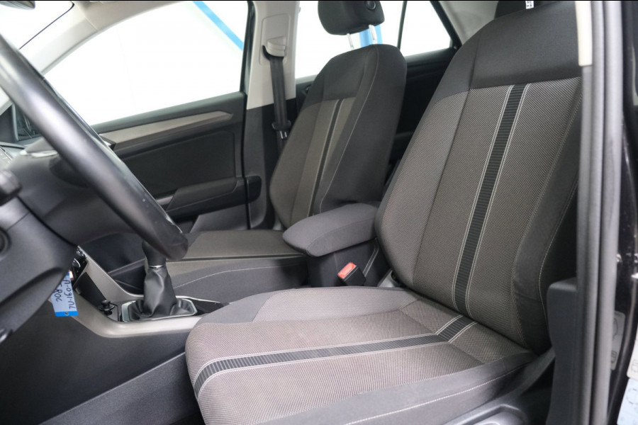 Volkswagen T-Roc 1.0 TSI Style - N.A.P. Airco, Cruise, PDC.