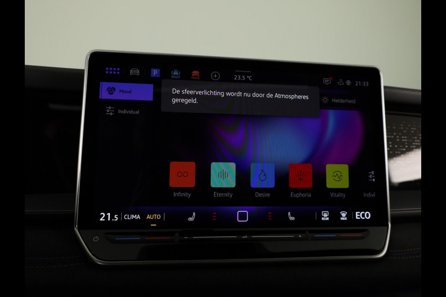Volkswagen Tayron 1.5 eHybrid R-Line Edition 272 pk Automaat (DSG) |Verlengde garantie |  Navigatie | Panoramadak | Parkeersensoren (Park assist) | Achteruitrijcamera | Black Style pakket | R-Line |