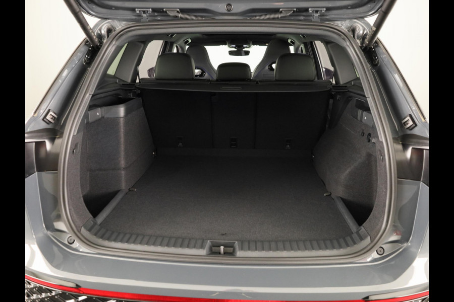 Volkswagen Tayron 1.5 eHybrid R-Line Edition 272 pk Automaat (DSG) |Verlengde garantie |  Navigatie | Panoramadak | Parkeersensoren (Park assist) | Achteruitrijcamera | Black Style pakket | R-Line |
