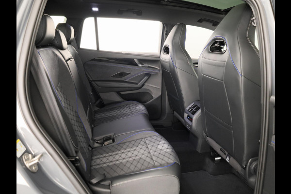 Volkswagen Tayron 1.5 eHybrid R-Line Edition 272 pk Automaat (DSG) |Verlengde garantie |  Navigatie | Panoramadak | Parkeersensoren (Park assist) | Achteruitrijcamera | Black Style pakket | R-Line |