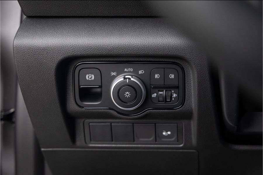 Mercedes-Benz eCitan L2 Pro 51 kWh Gloss Black