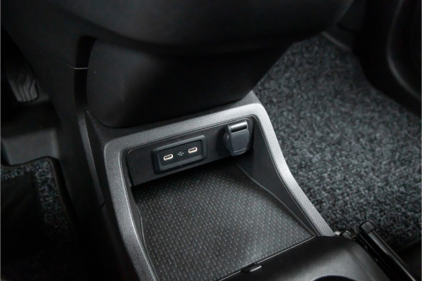 Mercedes-Benz eCitan L2 Pro 51 kWh Gloss Black