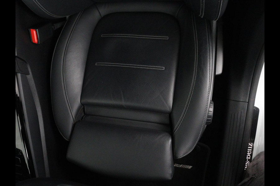 Mercedes-Benz CLA-Klasse Shooting Brake 250 e AMG Line | SOH 92.9% | Trekhaak | Leder | Camera | Carplay | Park assist | Cruise control | Sfeerverlichting | Stoelverwarming | Full LED | Climate control |
