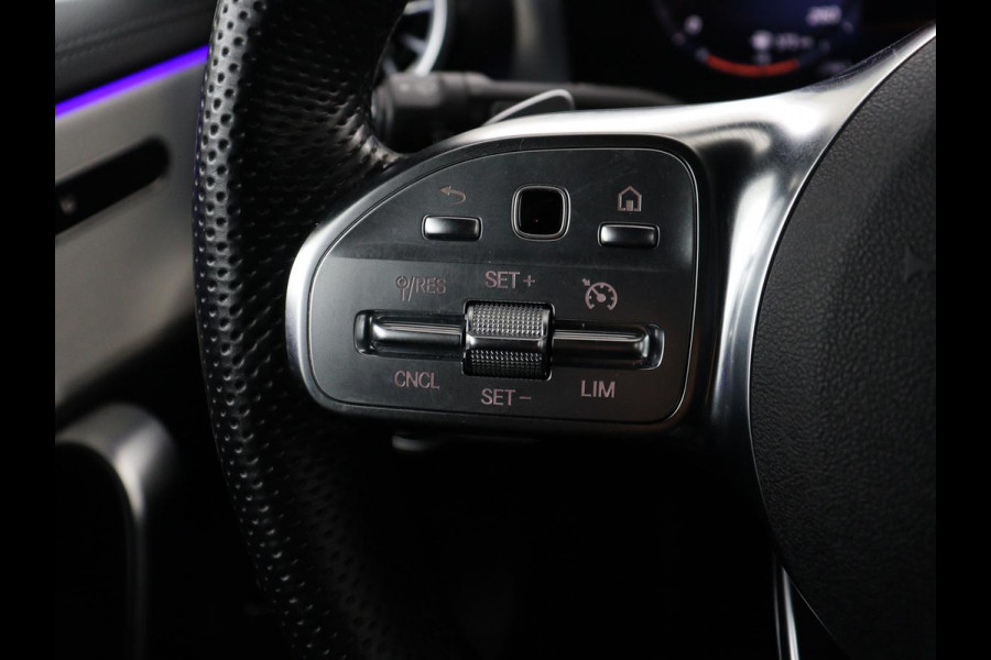 Mercedes-Benz CLA-Klasse Shooting Brake 250 e AMG Line | SOH 92.9% | Trekhaak | Leder | Camera | Carplay | Park assist | Cruise control | Sfeerverlichting | Stoelverwarming | Full LED | Climate control |