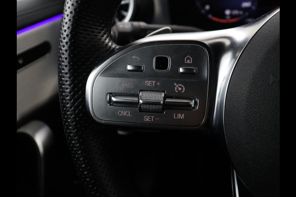 Mercedes-Benz CLA-Klasse Shooting Brake 250 e AMG Line | SOH 92.9% | Trekhaak | Leder | Camera | Carplay | Park assist | Cruise control | Sfeerverlichting | Stoelverwarming | Full LED | Climate control |
