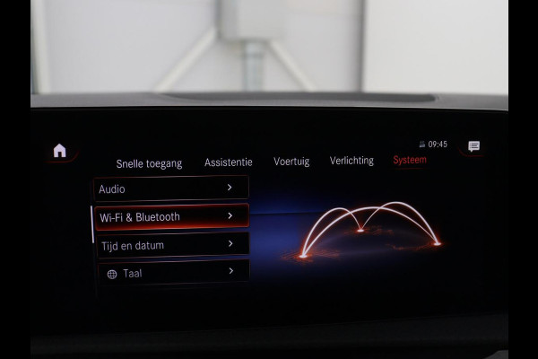 Mercedes-Benz CLA-Klasse Shooting Brake 250 e AMG Line | SOH 92.9% | Trekhaak | Leder | Camera | Carplay | Park assist | Cruise control | Sfeerverlichting | Stoelverwarming | Full LED | Climate control |