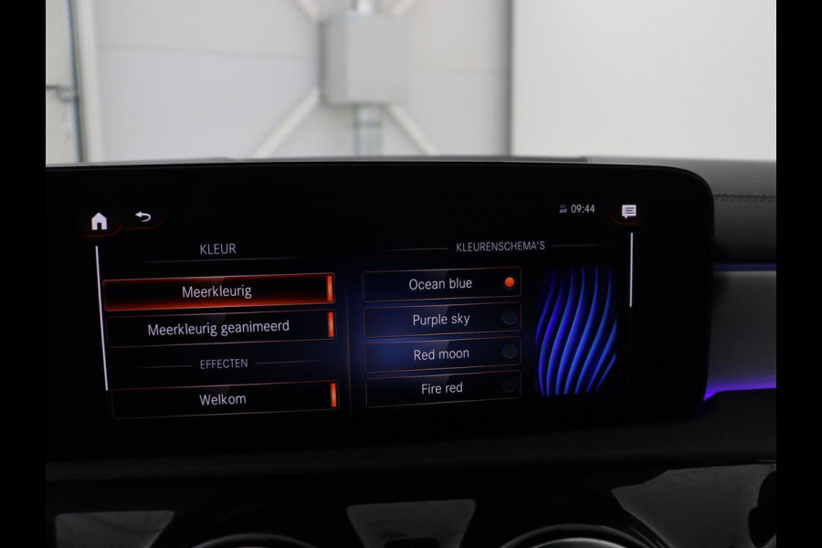 Mercedes-Benz CLA-Klasse Shooting Brake 250 e AMG Line | SOH 92.9% | Trekhaak | Leder | Camera | Carplay | Park assist | Cruise control | Sfeerverlichting | Stoelverwarming | Full LED | Climate control |