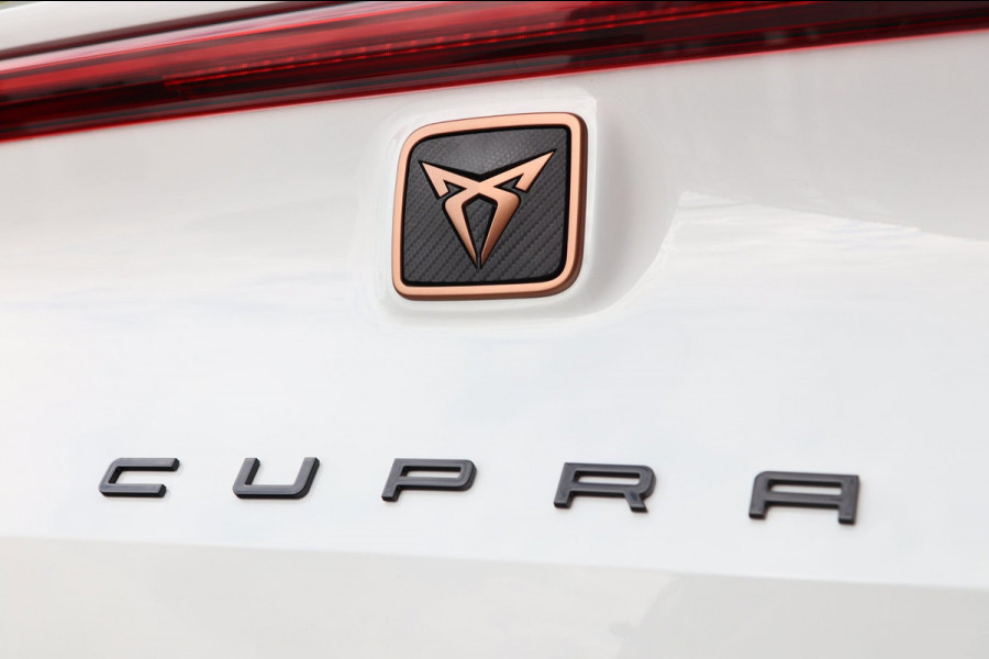 CUPRA Leon Sportstourer 1.4 e-Hybrid VZ Performance / ACC / KEYLESS / CAMERA / STUUR+STOELVERW