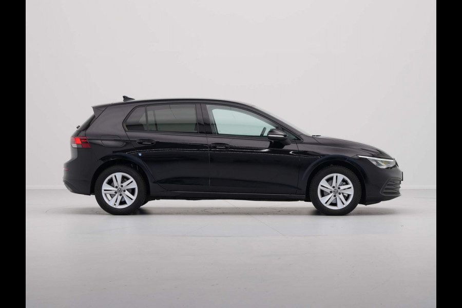 Volkswagen Golf 1.0 TSI Life Business Navigatie Acc Stuurverwarming Led