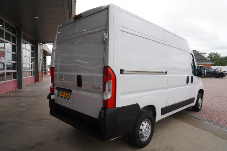 Peugeot Boxer 2.2 BlueHDi 140PK L2H2 3.3t nr. V169 | Airco | Cruise | Apple cp-Android auto
