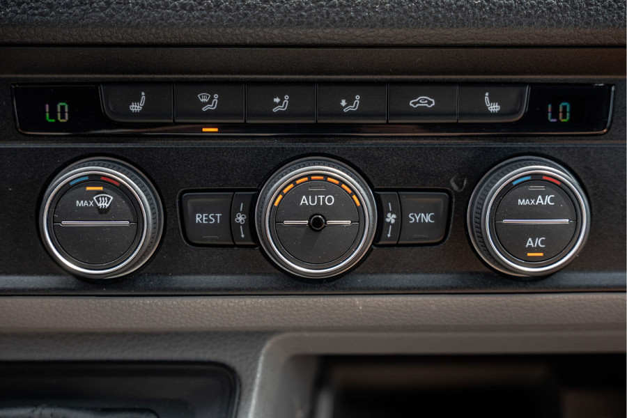 Volkswagen Crafter 2.0 TDI XL L5H3 | 177 PK | Rijplaten | Automaat | LED | Camera | Carplay | Schuifdeur L+R | PDC | Trekhaak