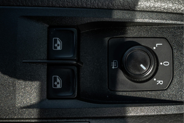 Volkswagen Crafter 2.0 TDI XL L5H3 | 177 PK | Rijplaten | Automaat | LED | Camera | Carplay | Schuifdeur L+R | PDC | Trekhaak