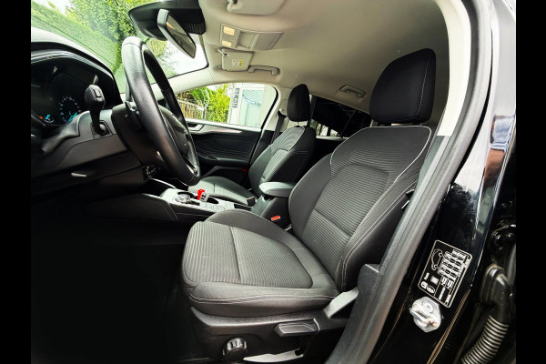 Ford FOCUS Wagon 1.5 EcoBoost Active X Business cam_Carplay_Trekhaak