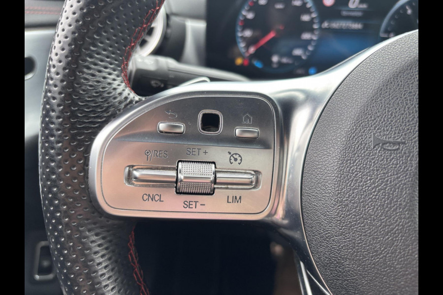 Mercedes-Benz CLA-Klasse 220 4MATIC AMG Premium