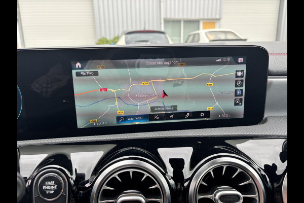 Mercedes-Benz CLA-Klasse 220 4MATIC AMG Premium